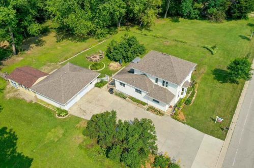 314 Spring St, Cambridge, WI 53523-9219