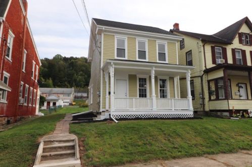 531 Washington St, Slatington PA  18080-1616 exterior