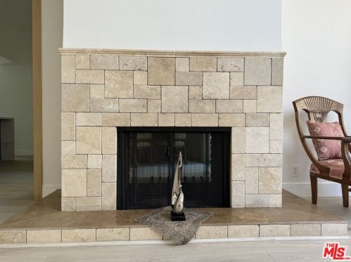 16821 Albers St, Van Nuys CA 91316-2603 exterior