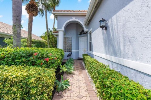 9056 Long Lake Palm Dr, Boca Raton, FL 33496-1784
