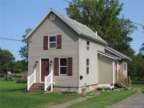 9751 Watson Ave, Shelby, NY 14105-9601