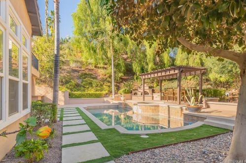 2965 Hillside Dr, West Covina CA  91791-3769 exterior