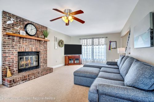 3071 Governors Xing, Belmar NJ 07719-4543 exterior