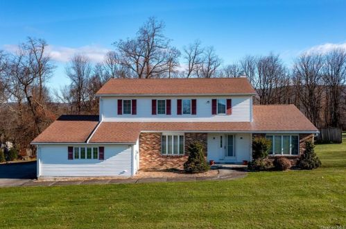 199 Judith Dr, Stormville, NY 12582-5261