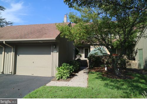 231 Clover Hill Ct, Yardley, PA 19067-5736