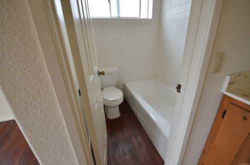 2914 Mobley St, San Diego CA 92123-3037 exterior