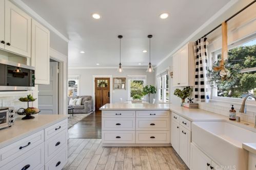 125 Gladstone St, San Dimas CA 91773-1828 exterior