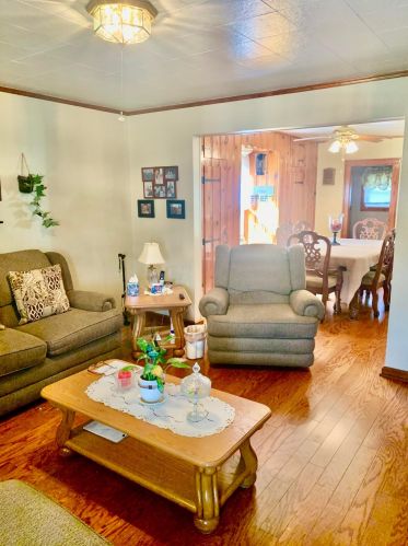 246 Highland Dr, New Lexington, OH 43764-1420