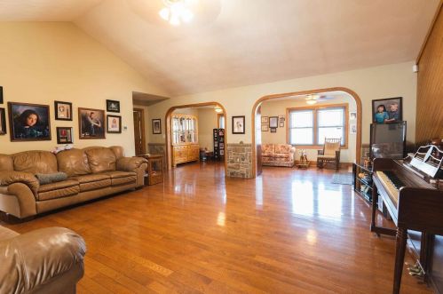 16900 Thompson Ridge Rd, Laurelville OH  43135-9238 exterior