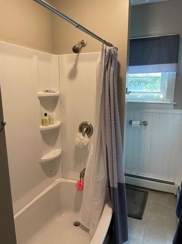 8 Ballou Ave, Lincoln RI  02865-2806 exterior