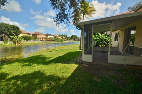 9903 20th St, Hollywood FL  33024-1443 exterior