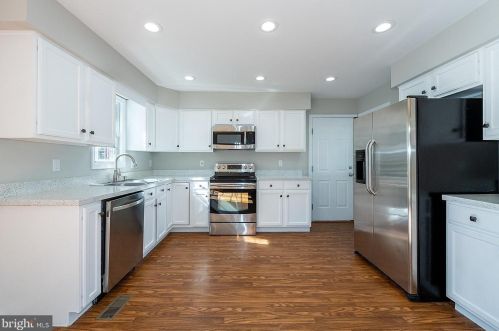 7216 Hearthside Trl, Fredericksburg VA  22407-7478 exterior