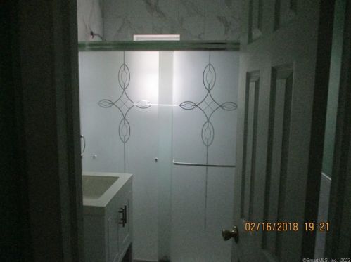 3 Newfield Pl, Bridgeport CT  06607-1726 exterior