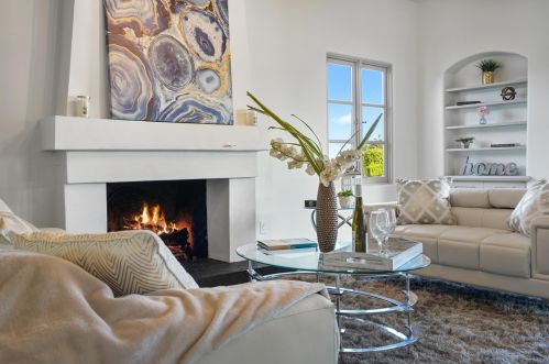 2824 Chatsworth Blvd, San Diego CA  92106-1462 exterior