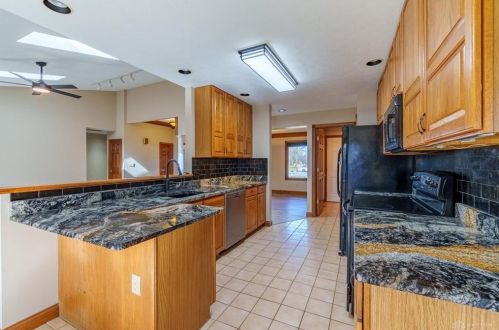 240 Fivepines Ct, Englewood OH  45315-9636 exterior