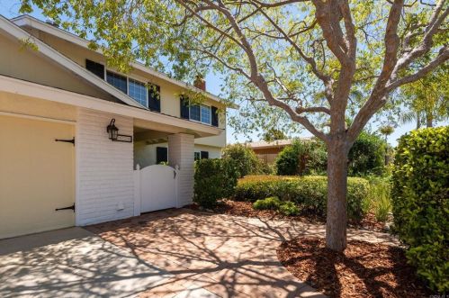 3130 Monroe St, Carlsbad, CA 92008-1134