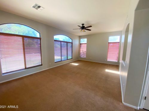 4267 Lantern Pl, Gilbert, AZ 85297-9523
