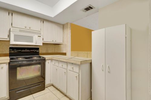 910 Shorewinds, Fort Pierce FL 34949-1537 exterior