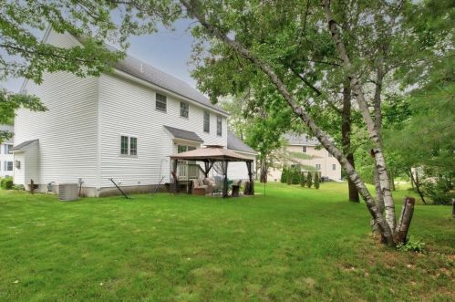 7 Lenox St, Somersworth NH  03878-1849 exterior