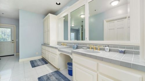 2229 Euclid Ave, Upland CA  91784-1305 exterior