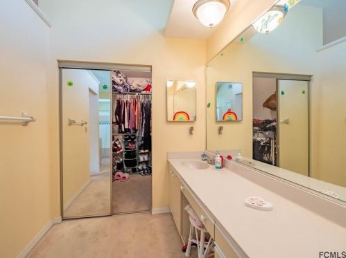 305 Mallard Ln, Daytona Beach FL 32119-8719 exterior