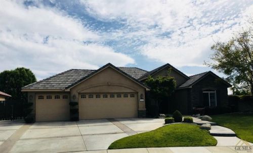 11119 Chimney Rock Dr, Bakersfield, CA 93312-6333