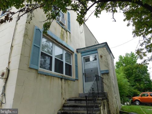 161 Barber Ave, West Deptford, NJ 08096-2307