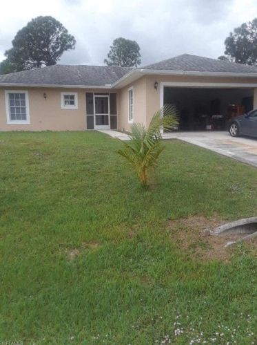 752 Roma Ave, Lehigh Acres FL 33974-0592 exterior