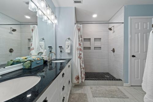 1927 Patrician Way, Fort Walton Beach FL  32547-1036 exterior