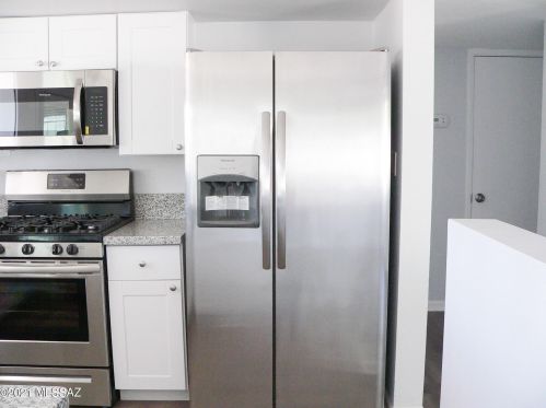 6462 Calle Luna, Tucson AZ  85710-5626 exterior