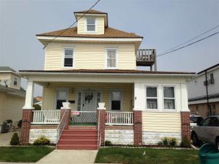217 16th Ave, Wildwood Crest, NJ 08260-5510