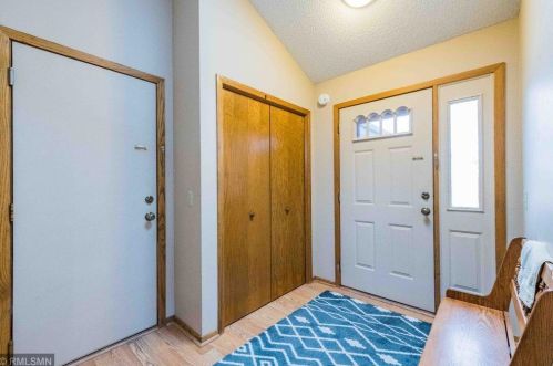 4764 Erickson Dr, Minneapolis, MN 55428-4420