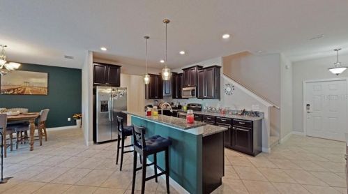 17246 Old Tobacco Rd, Lutz, FL 33558