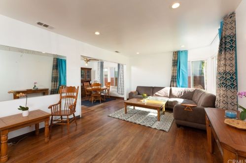 3403 Centralia St, Lakewood, CA 90712-3414