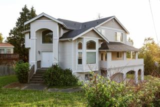 17358 Military Rd, Seattle WA  98188-3650 exterior
