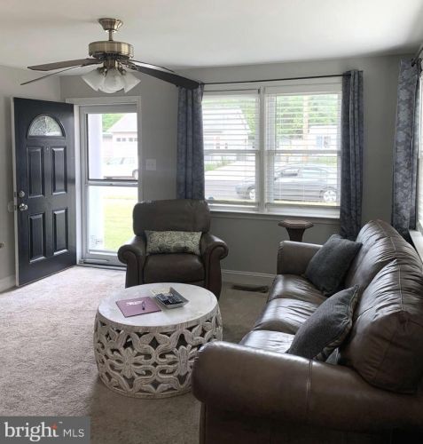 413 Audubon Ave, West Deptford NJ  08086-2516 exterior