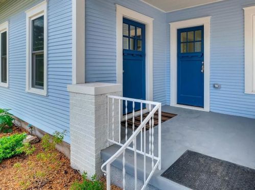 906 38th 1/2 St, Austin TX  78751-5217 exterior