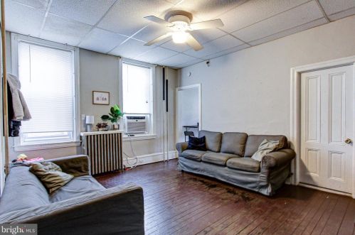 558 Stanbridge St, Norristown PA  19401-5312 exterior