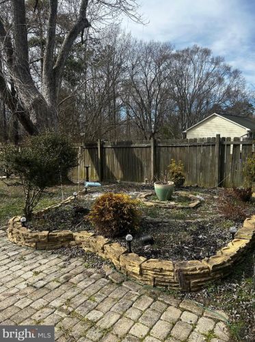 16310 Edwards Rd, Bowling Green VA  22427-2239 exterior