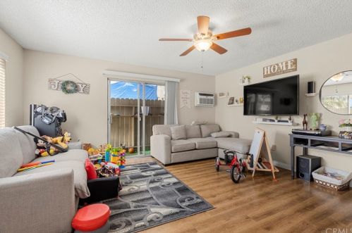 13032 Newhope St, Garden Grove CA  92843-1415 exterior