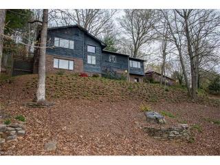 76 Sleepy Hollow Dr, Asheville, NC 28805-1546