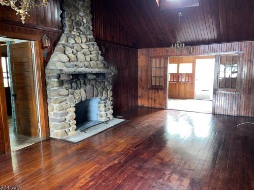 41 Lenape Trl, Parsippany NJ  07834-2017 exterior