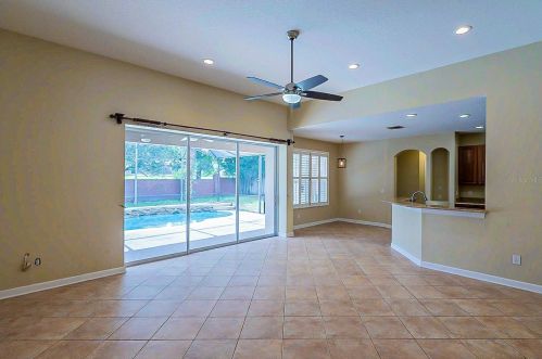 386 Via Tuscany Loop, Lake Mary FL  32746-1545 exterior