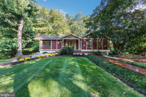 337 French Cir, Downingtown, PA 19335-1606