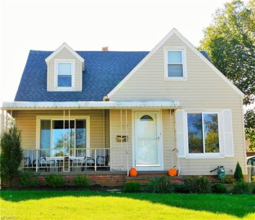 2427 Brookdale Ave, Cleveland OH  44134-1901 exterior