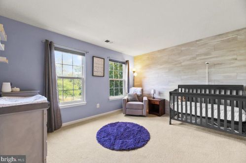 10056 Naughton Ct, Bristow VA  20136-3068 exterior