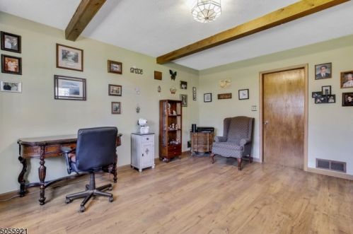 4 Graydon Pl, Roxbury Township NJ  07836-9314 exterior