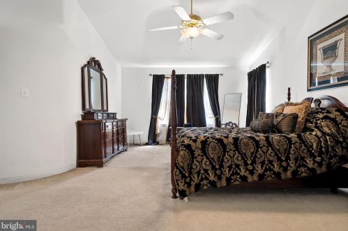 13 Victoria Dr, Swedesboro NJ  08085-3093 exterior