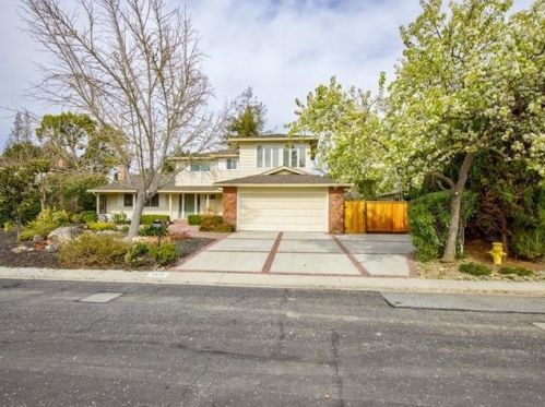 1377 Pritchett Ct, Los Altos, CA 94024-5712