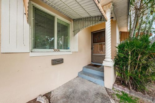 3908 Highland St, Saint Petersburg, FL 33705-3814